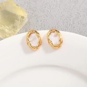 18k Gold Plated Natural Shell Stud Earrings